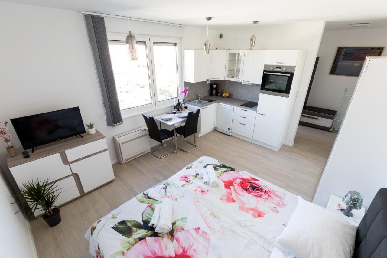 Studio Apartman Moonlight Zadar Dış mekan fotoğraf